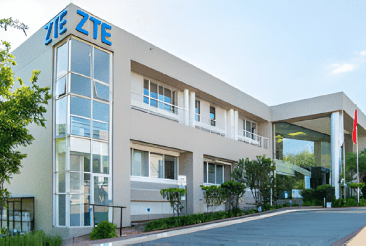 ZTE Unveils AI-Powered HI-OTN to Advance Ultra-Broadband Optical Networks